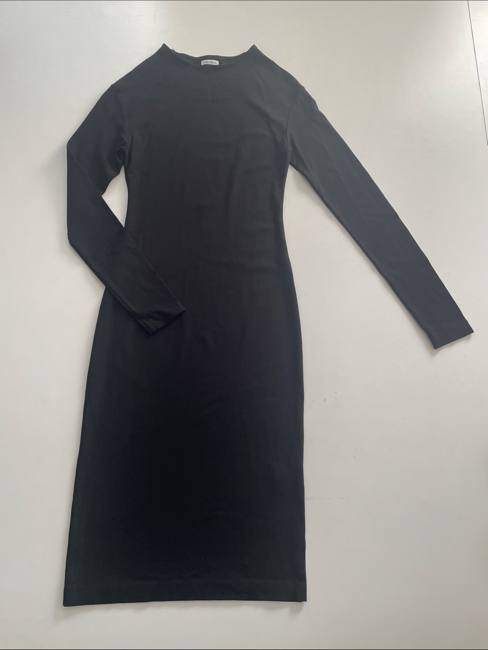 Tomas Maier Black Stretch Midi Dress. 4.
